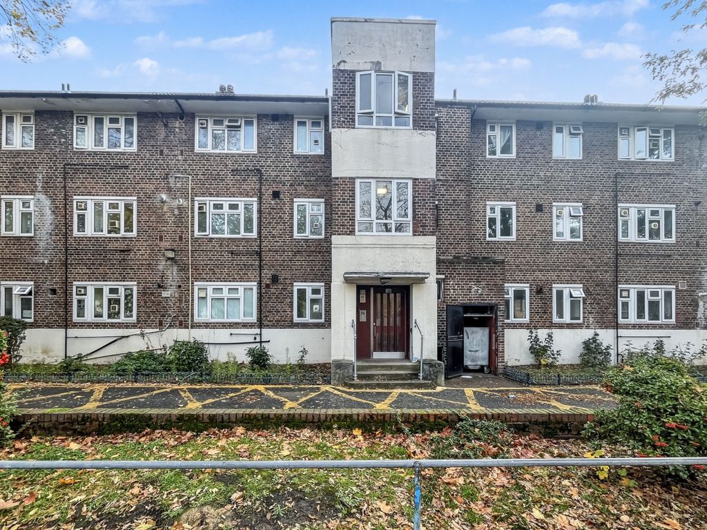 Property photo 3 of 14