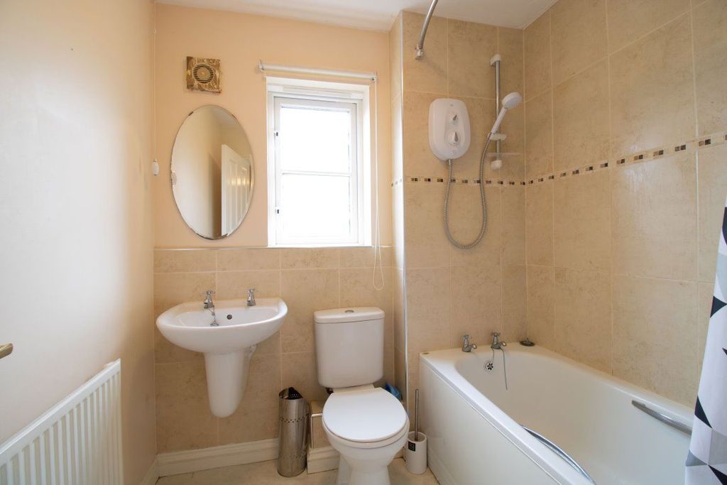 Property photo 3 of 23