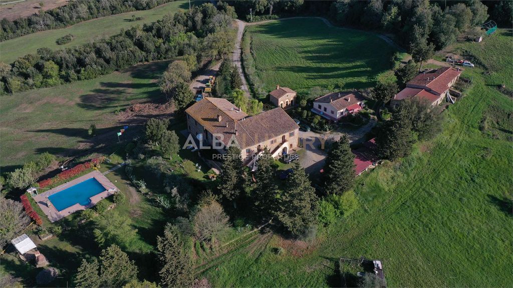 Property photo 2 of 42