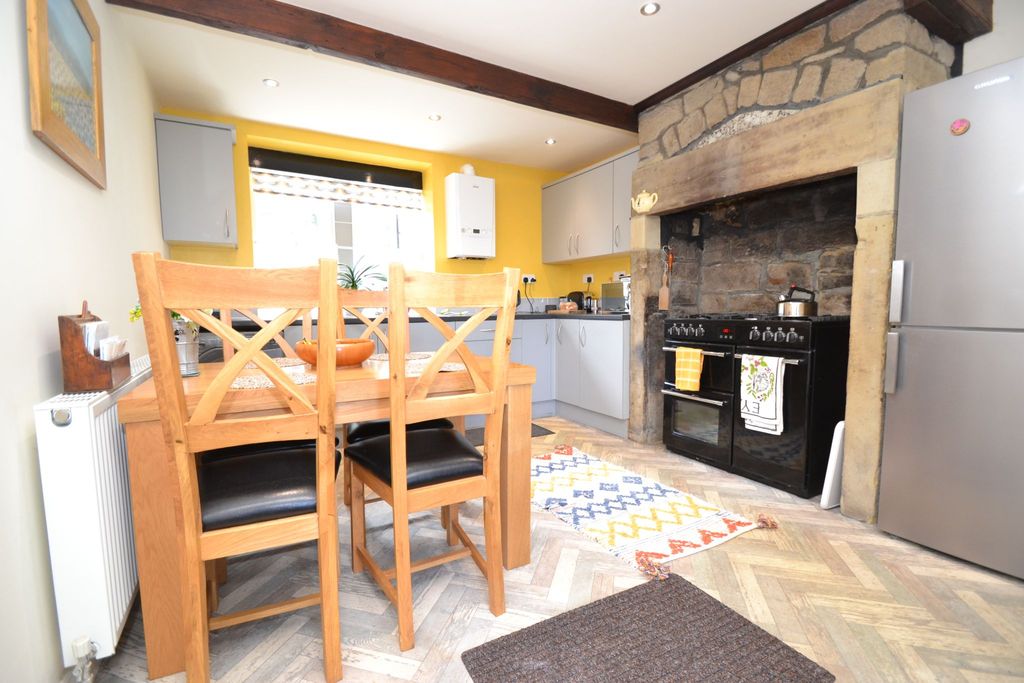 Property photo 2 of 12 Photograph 2