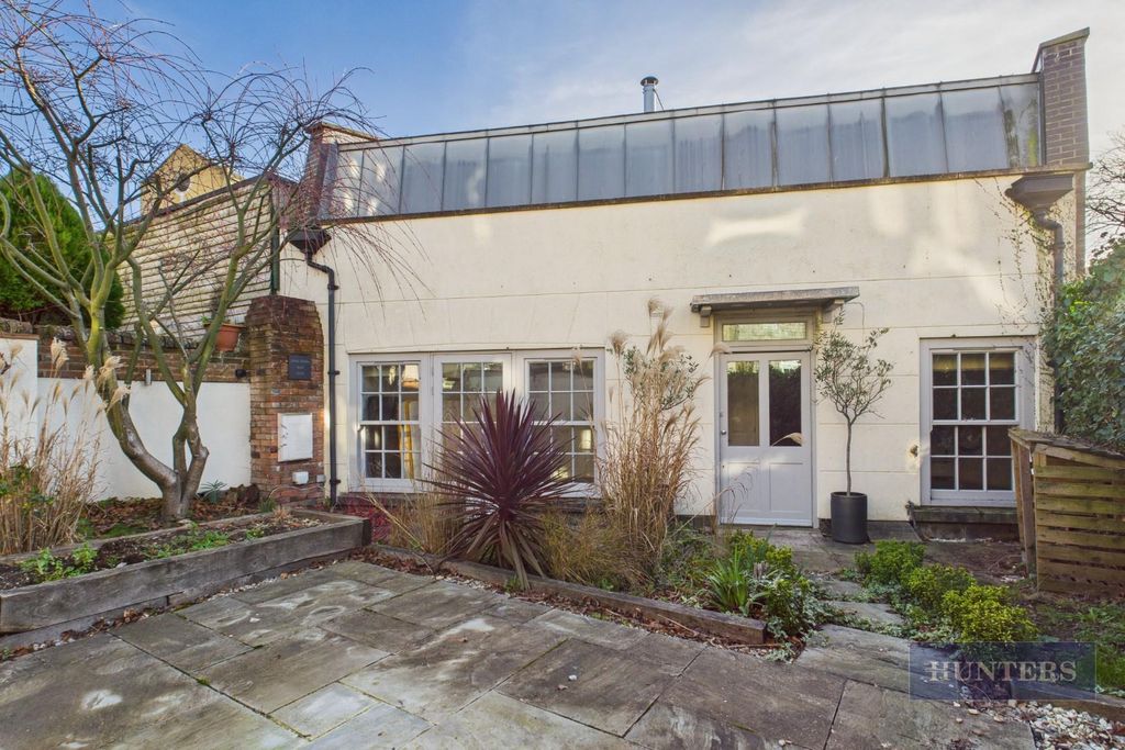 Property photo 1 of 7 Cam05152G0-Pr0327-Still001.Jpg