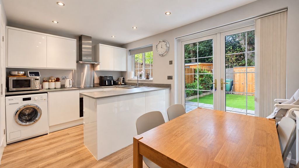 Property photo 3 of 13 5100126