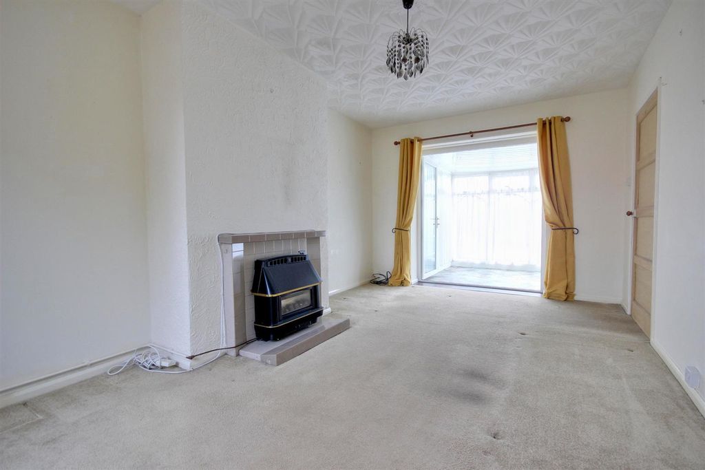 Property photo 3 of 12 Img_0013-Img_0015_Lzn.Jpg