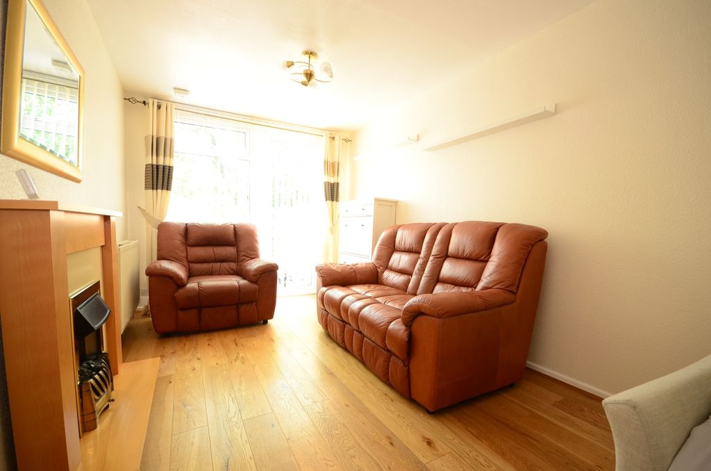 Property photo 3 of 10 Studio3