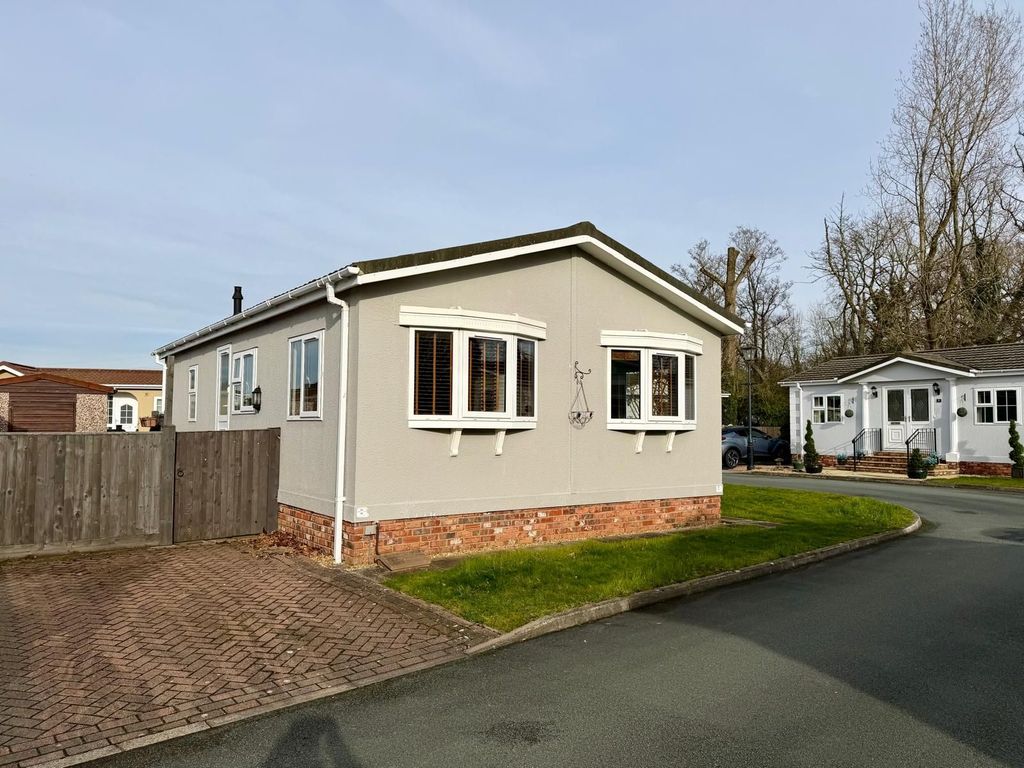 Property photo 3 of 22