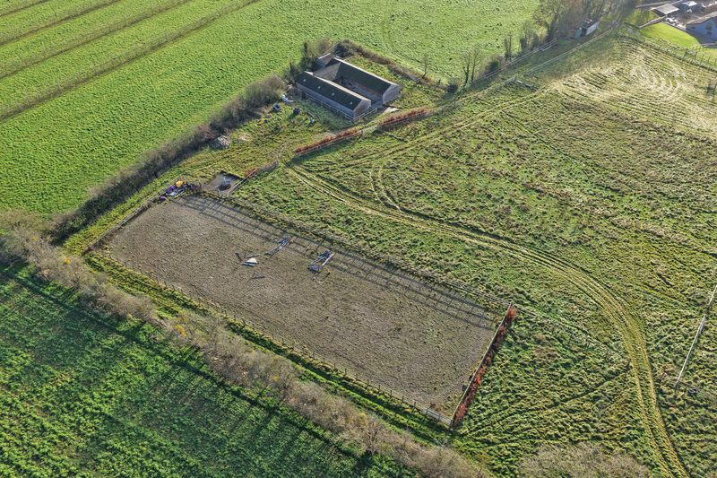 Property photo 3 of 10 Photo 9