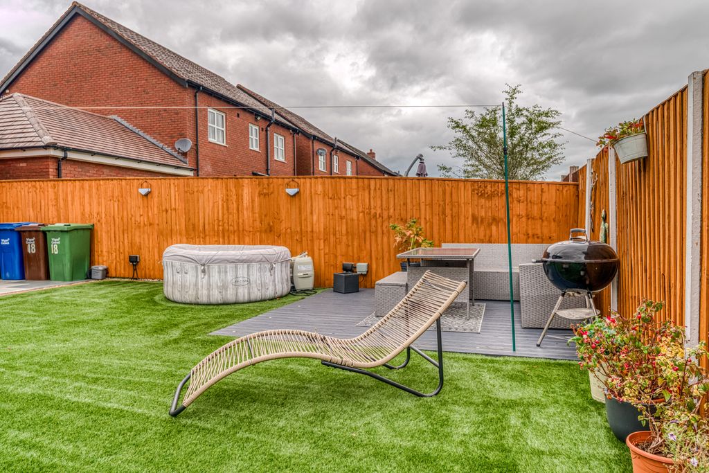 Property photo 3 of 34 Photo #3