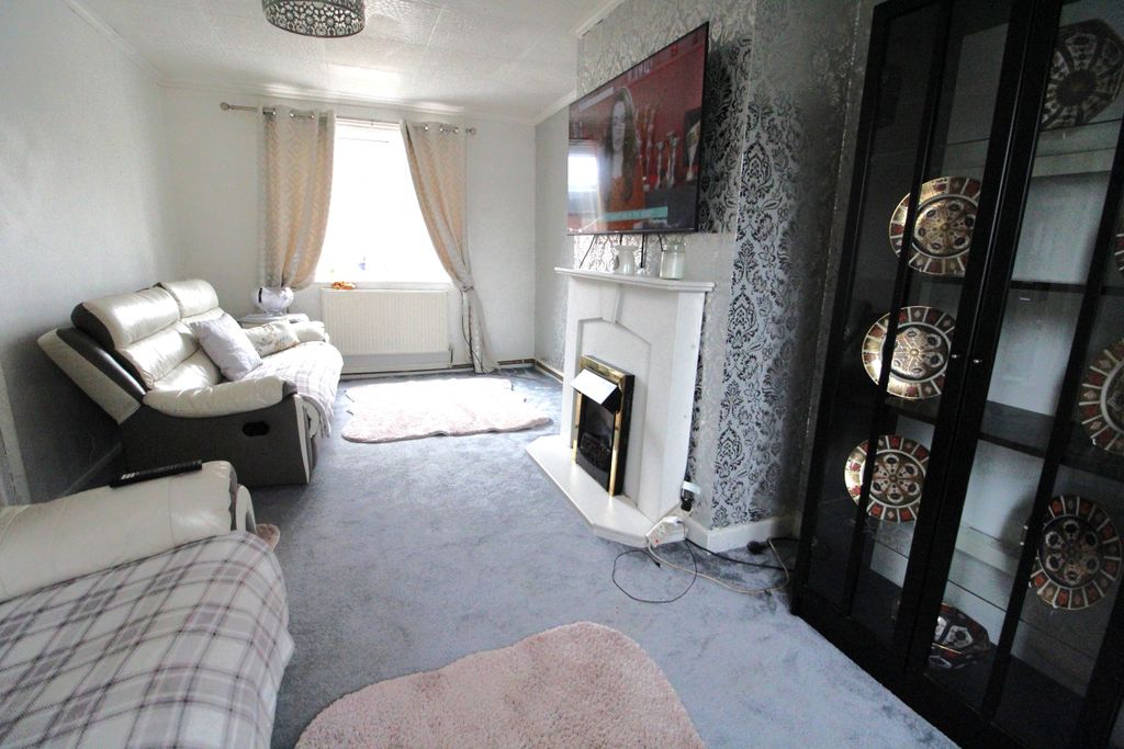 Property photo 3 of 10 Img_8800