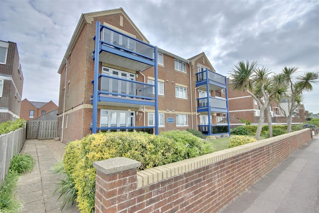Property photo 1 of 13 E455C42B-2D61-4D7A-8F88-6Adb8327748B_1_201_A.Jpeg