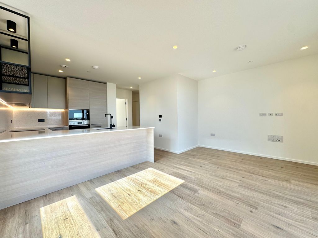 Property photo 3 of 13 Gallery