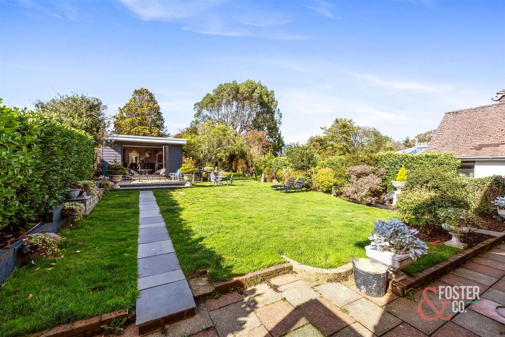 Property photo 2 of 30 Green Ridge, 43-021.Jpg