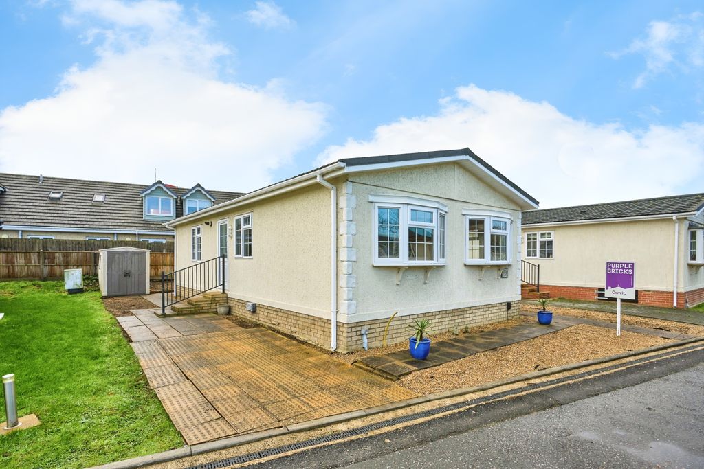 Property photo 2 of 18