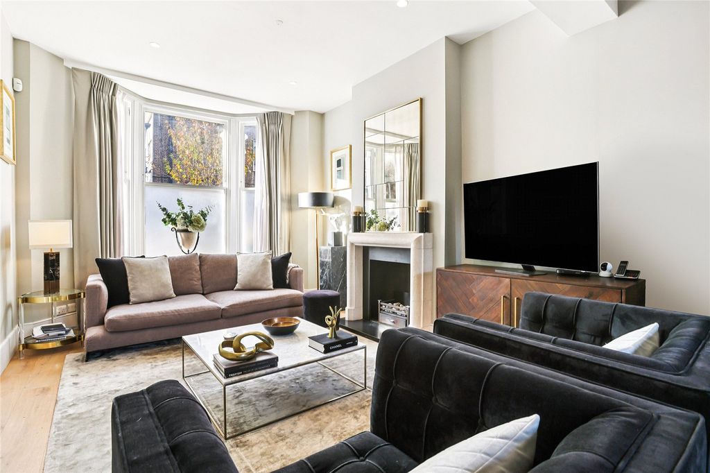 Property photo 3 of 22 Reception Room