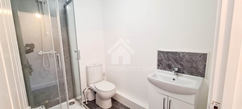 Property photo 3 of 3