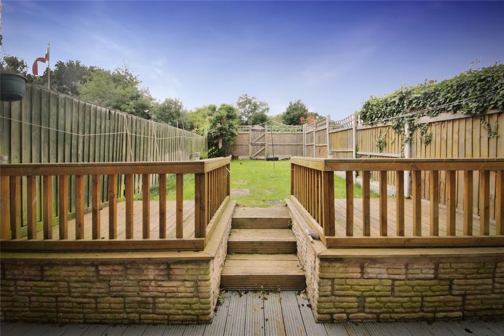 Property photo 3 of 8 Picture No. 02