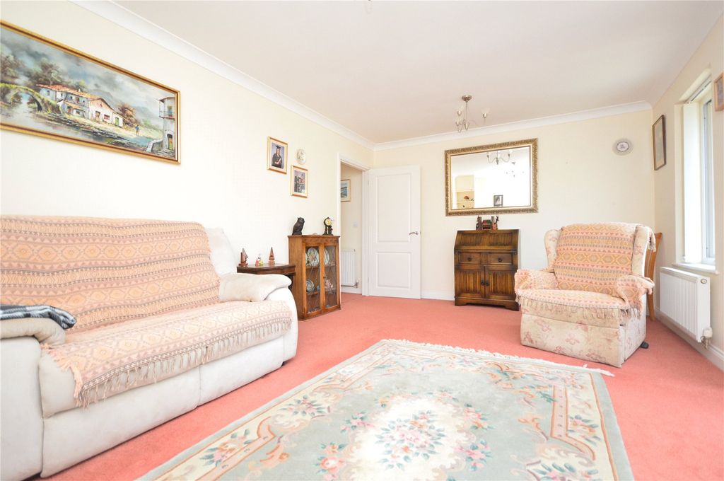 Property photo 3 of 17 Picture No. 19