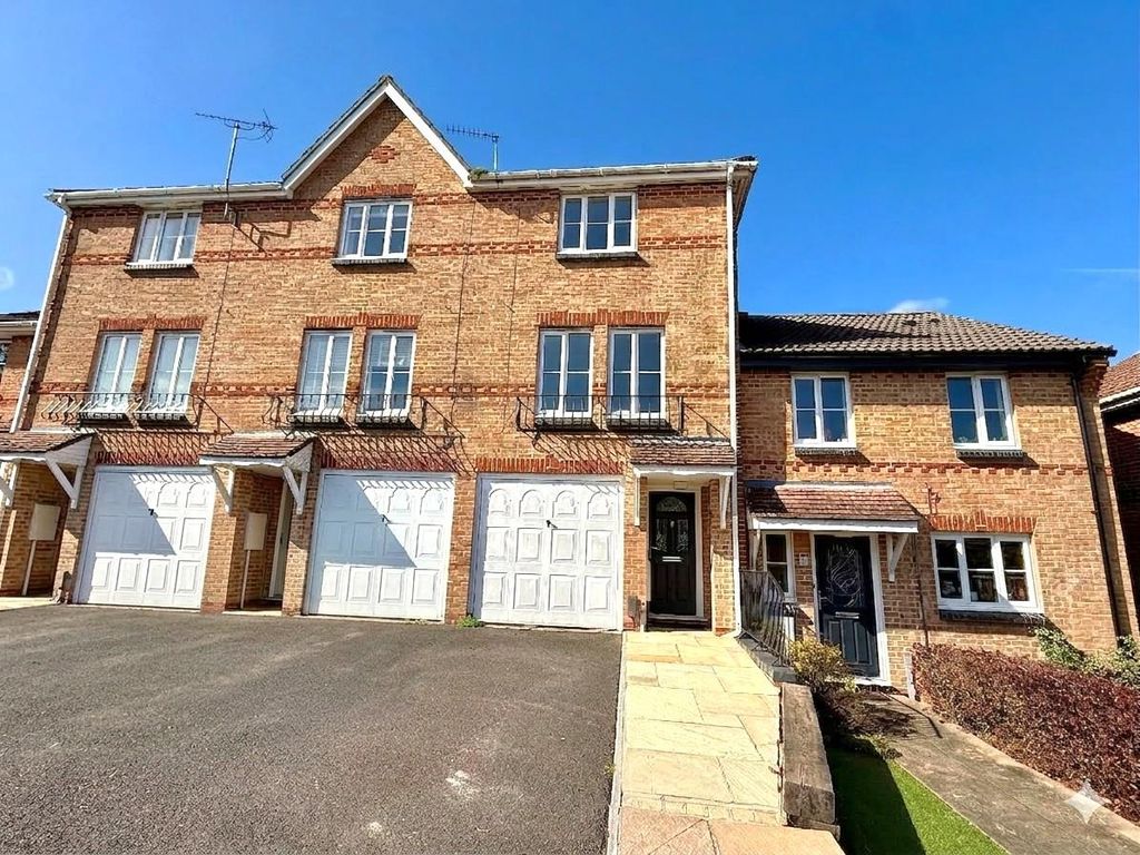 Property photo 1 of 13 Gemini_Generated_Image_At6K1Iat6K1Iat6K.Jpg