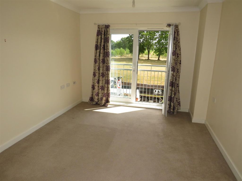 Property photo 2 of 12 Img_0455.Jpg