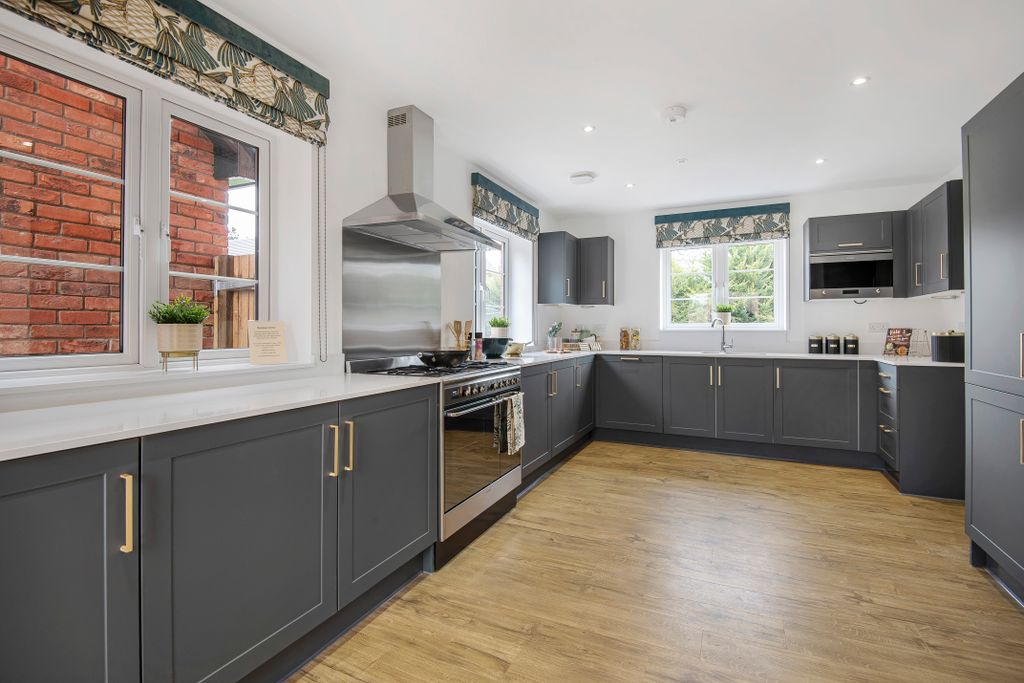 Property photo 2 of 9 8092405
