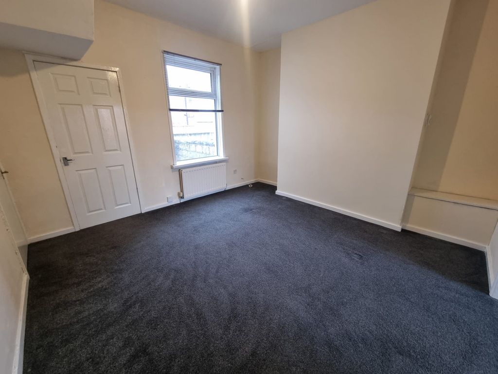Property photo 3 of 11 Gallery