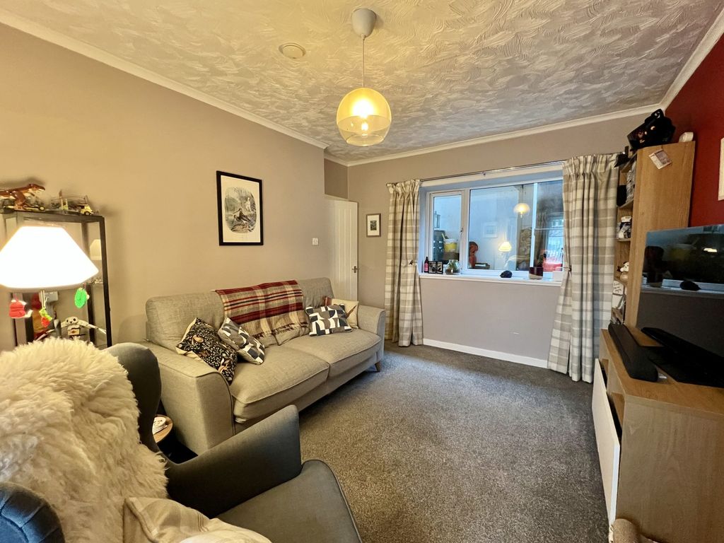 Property photo 3 of 14