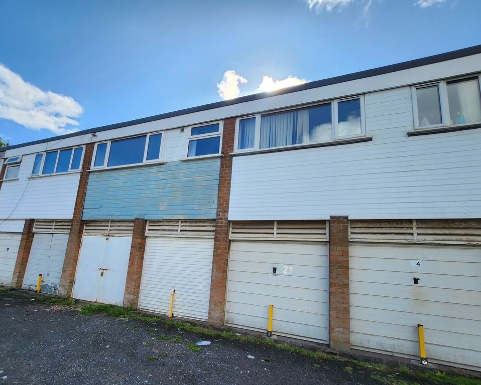 Property photo 1 of 8