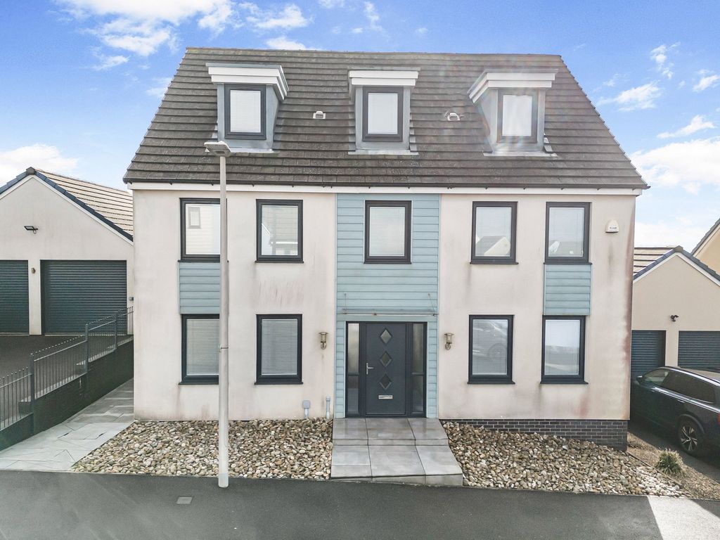 Property photo 2 of 59