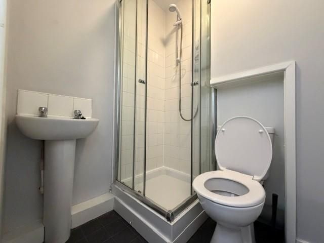 Property photo 2 of 4 Flat 1 6 Westbourne.Jpg