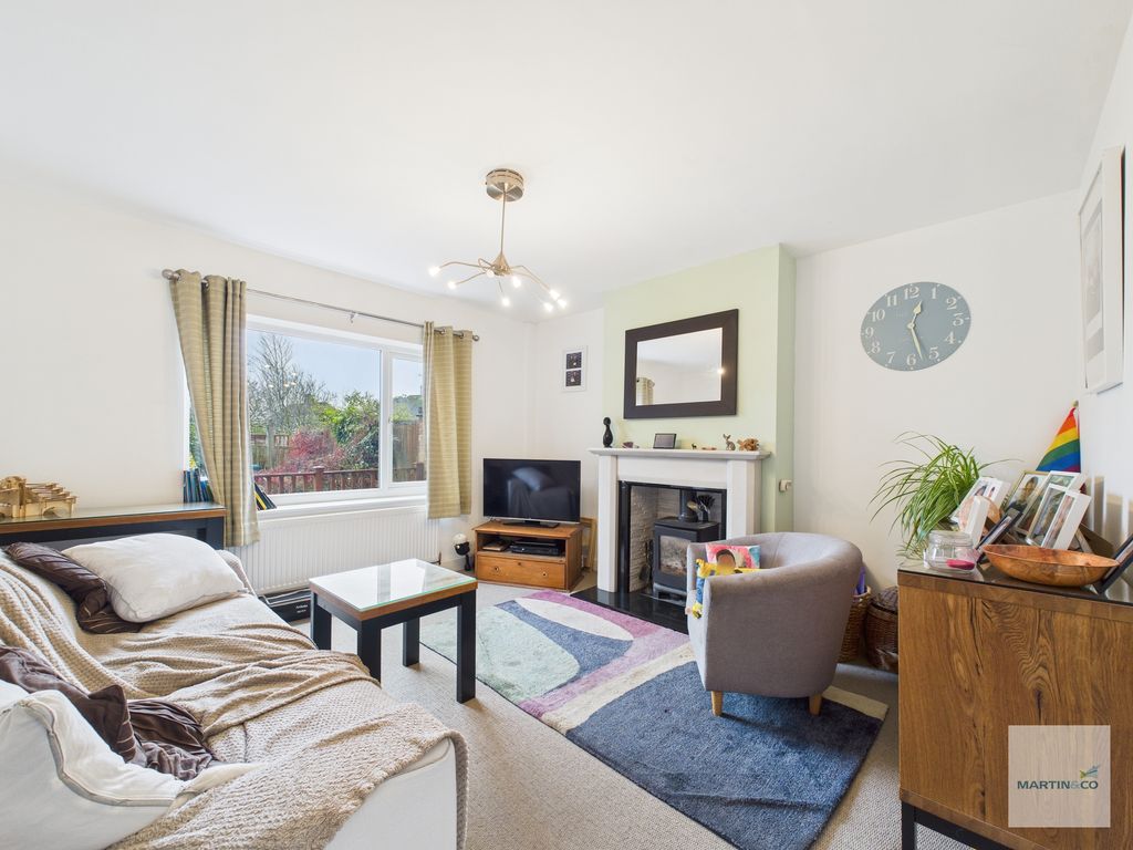 Property photo 3 of 19 Cam03394G0-Pr0432-Still002