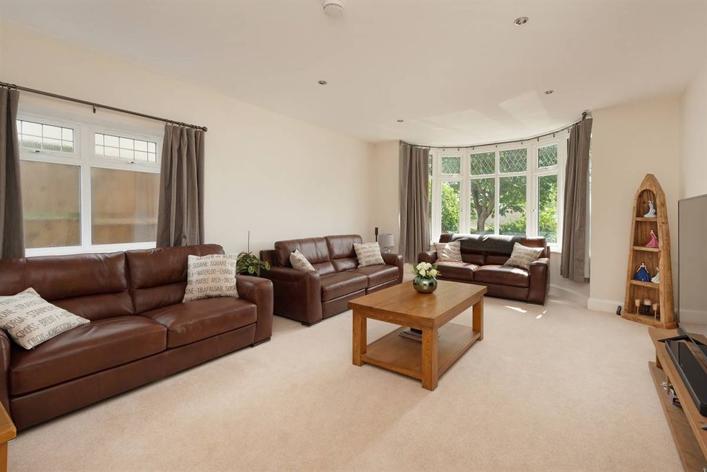 Additional image 8 of 7 bed detached house for saleWinterstoke Crescent, Ramsgate CT11