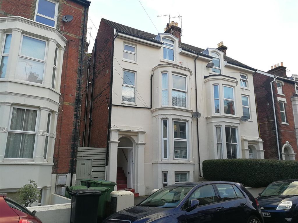 Property photo 1 of 5