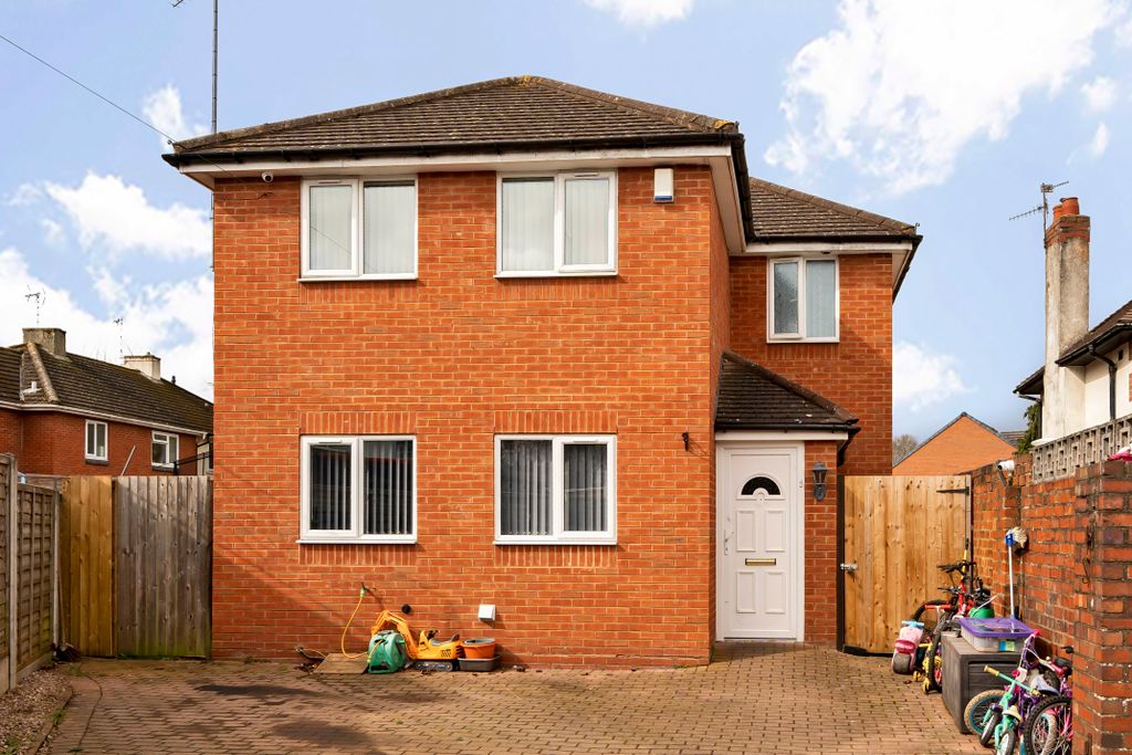 Property photo 1 of 12