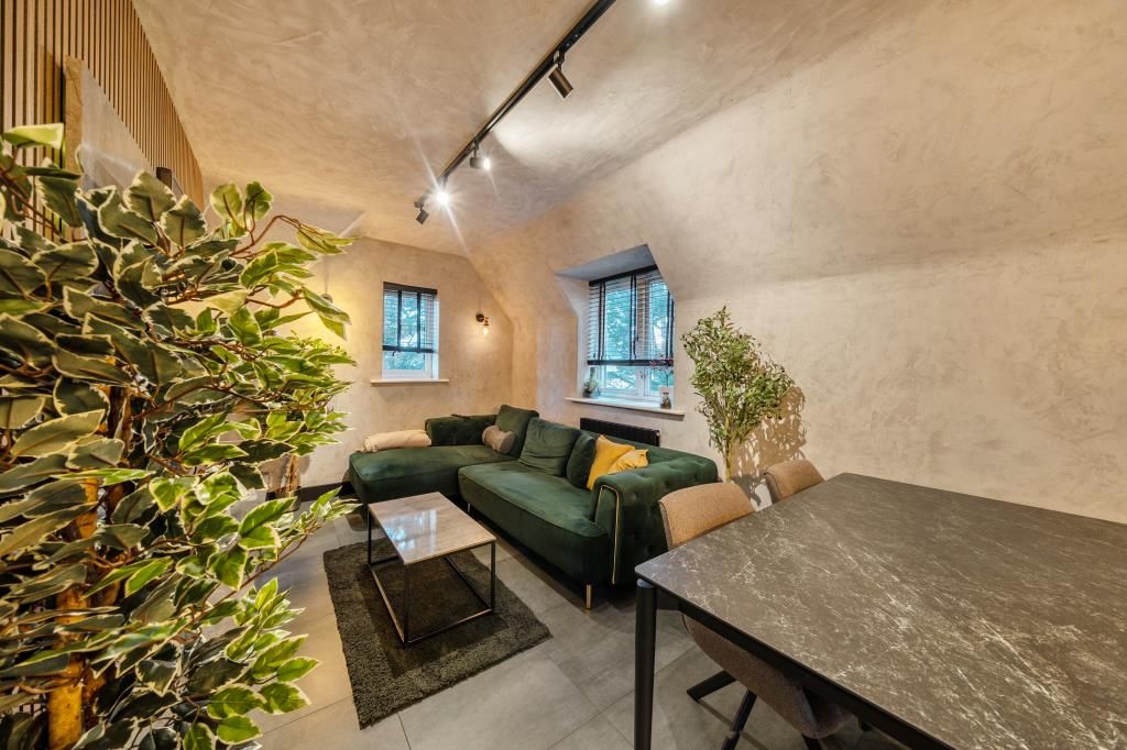 Property photo 3 of 39 Reception Room