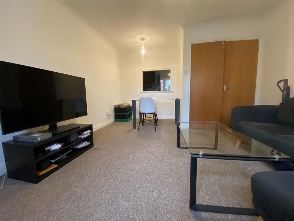 Property photo 2 of 6 Beverley5.Jpg