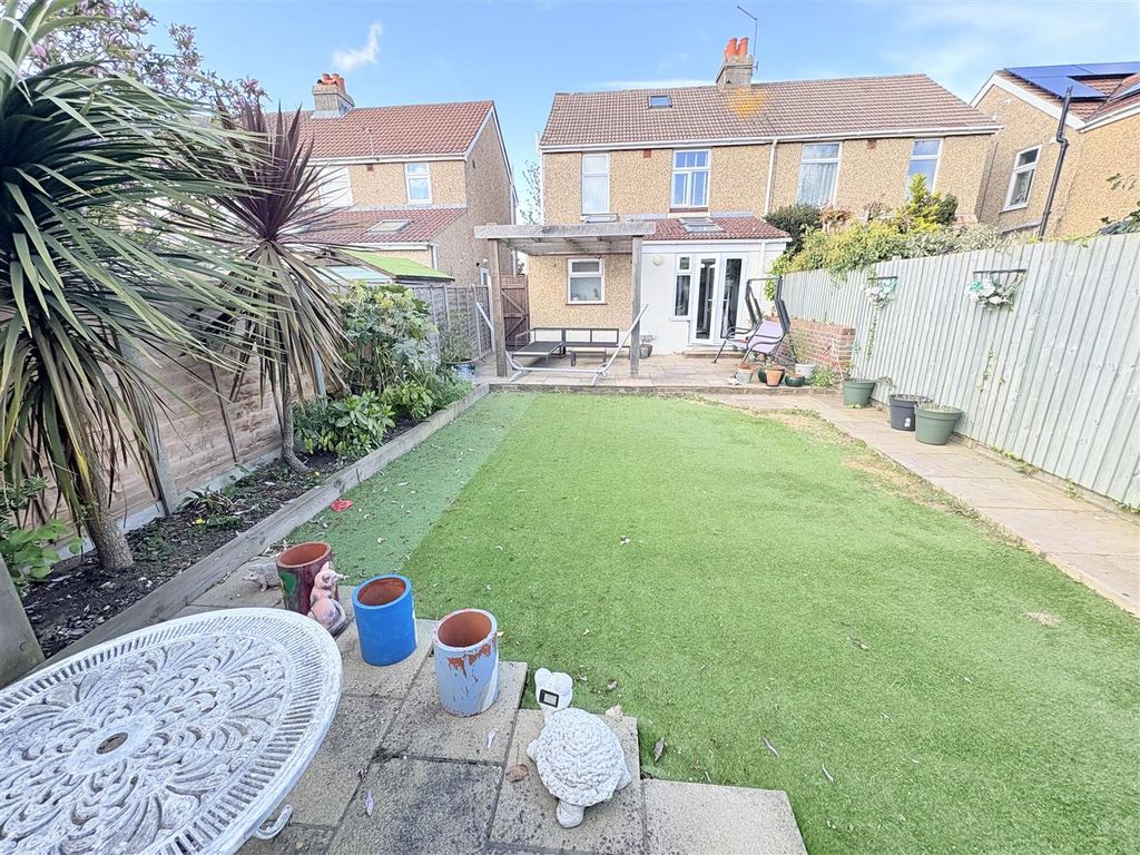 Property photo 3 of 18 Img_0068.Jpg