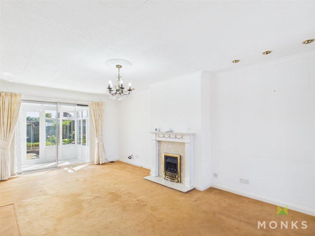 Property photo 3 of 18 Cam05160G0-Pr0091-Still003.Jpg
