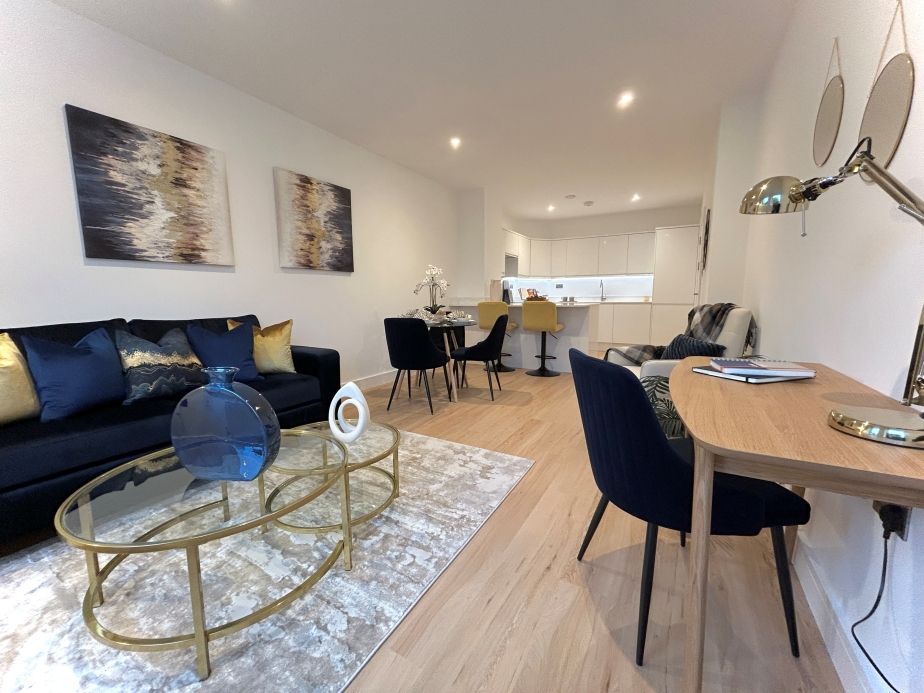 Property photo 2 of 11