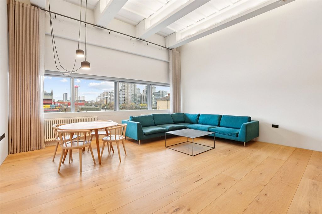 Property photo 1 of 9 Reception/Dining