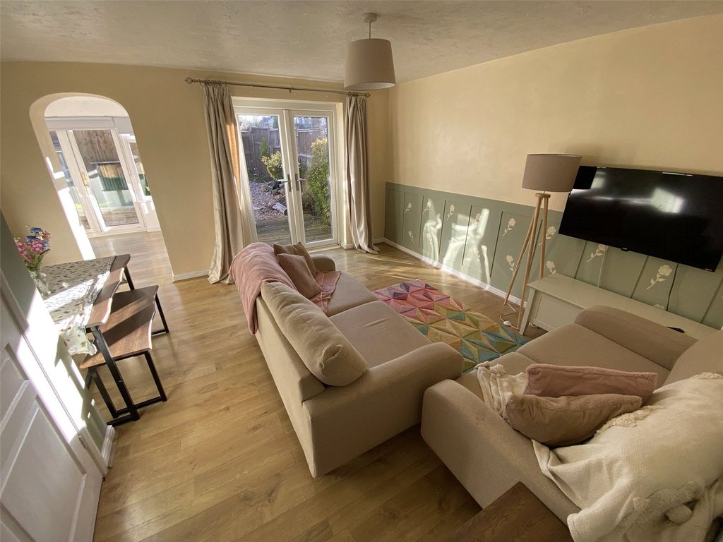 Property photo 3 of 15 Picture No. 04