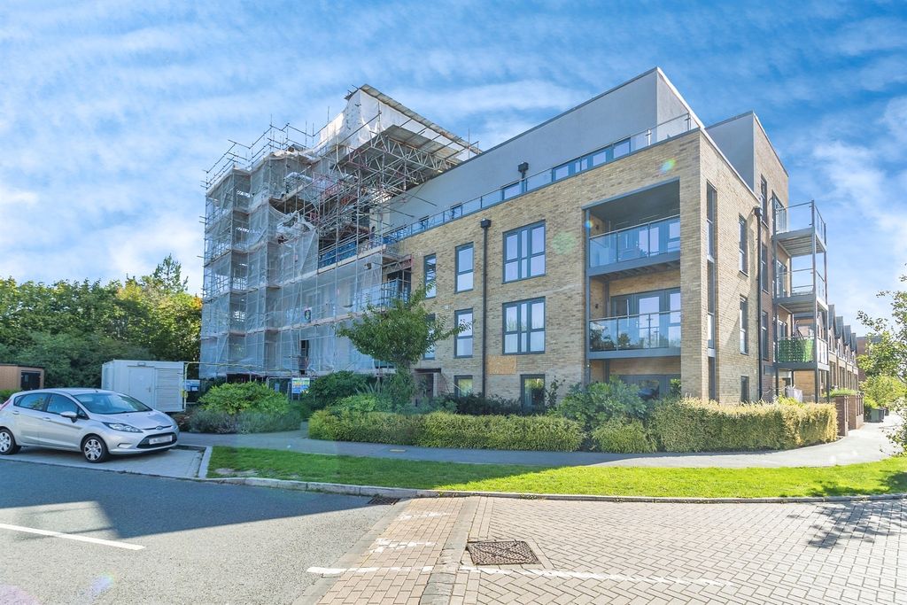 Property photo 1 of 9