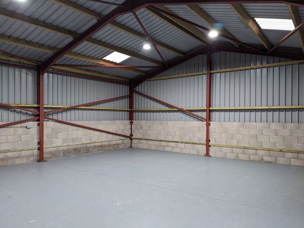 Property photo 2 of 3