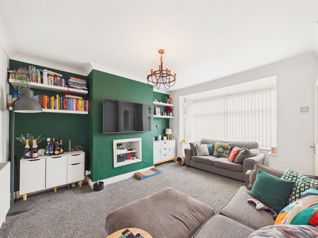 Property photo 2 of 12 5291934