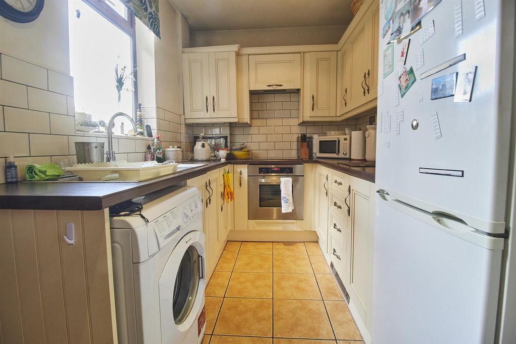 Property photo 3 of 16 Church Street Es 6.Jpg