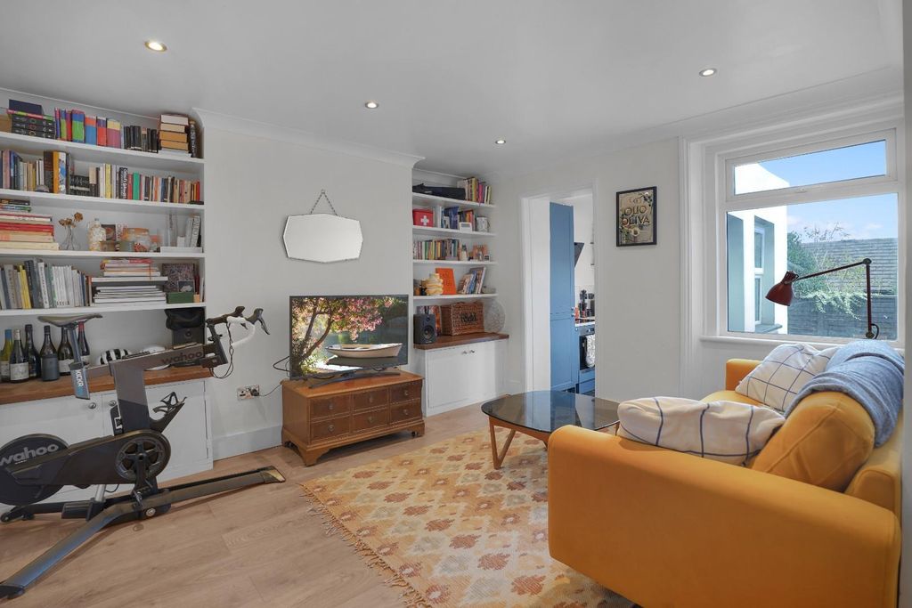 Property photo 2 of 8 6.Jpg