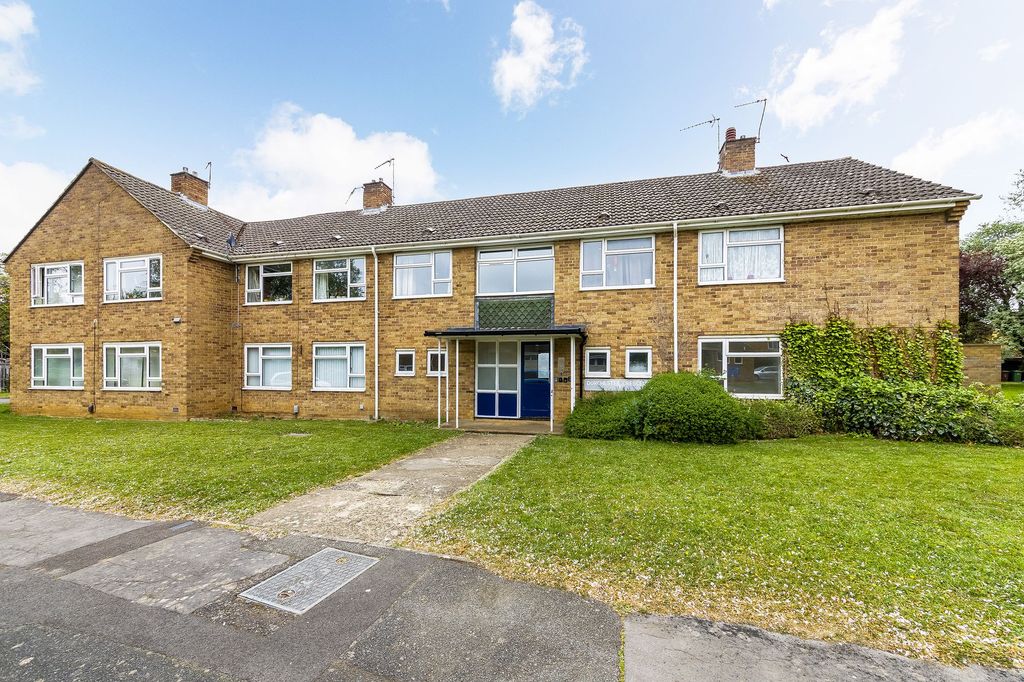 Property photo 1 of 12