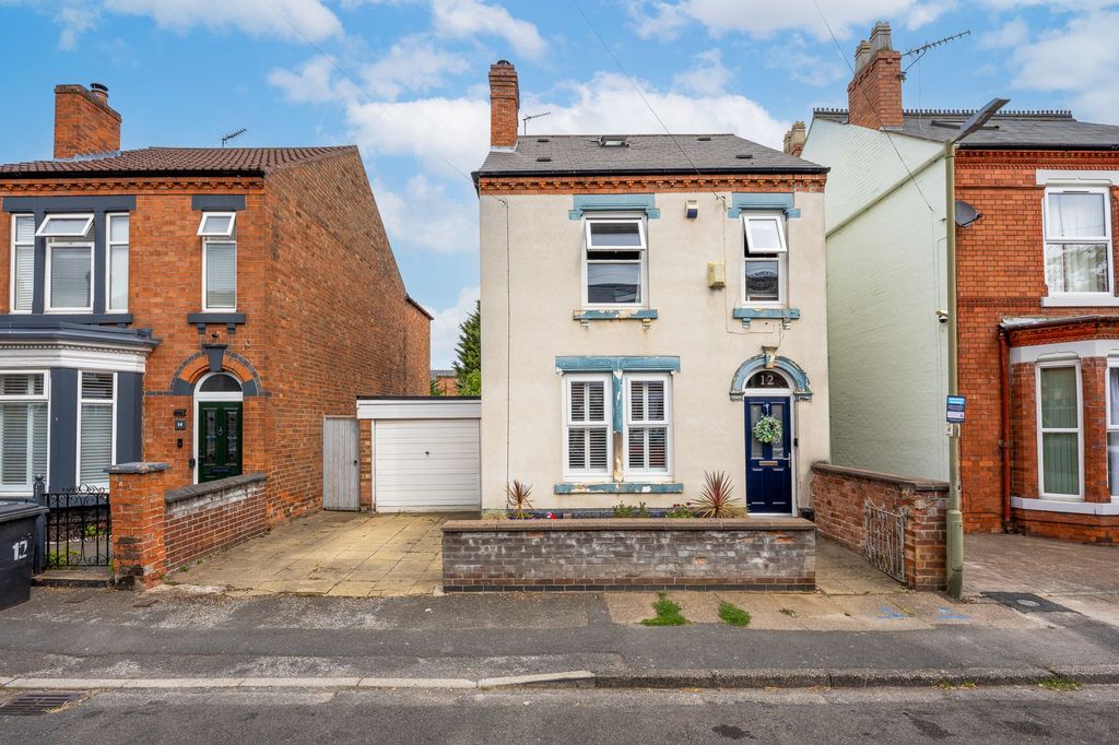 Property photo 1 of 21
