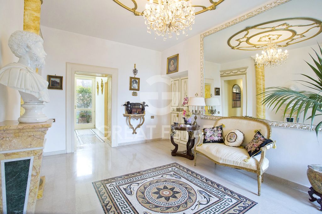Property photo 2 of 65 Interiors