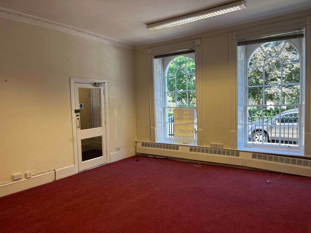 Property photo 3 of 9 Photo 3