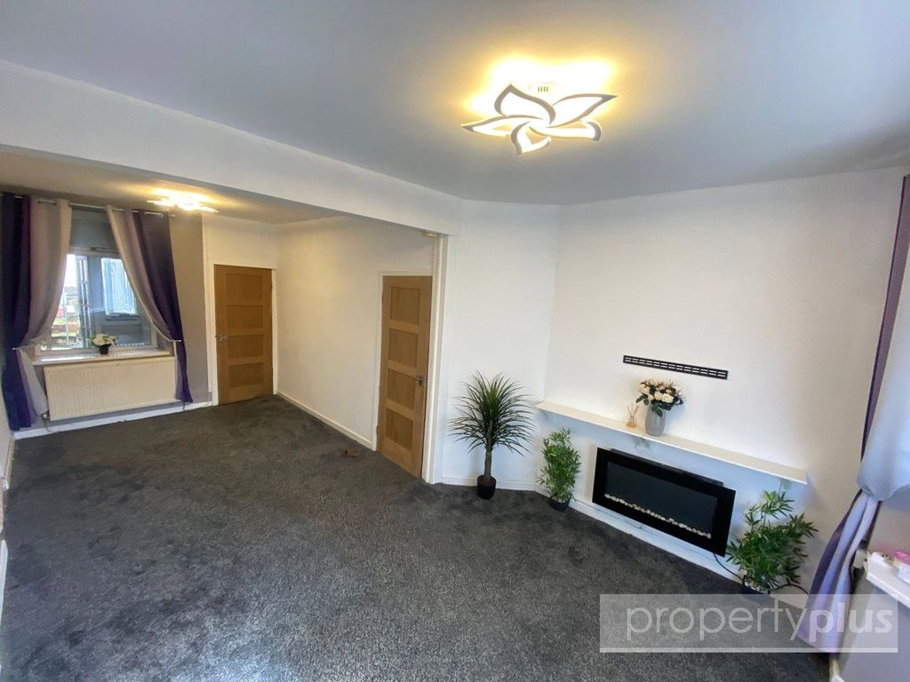 Property photo 2 of 21 Picture No. 02