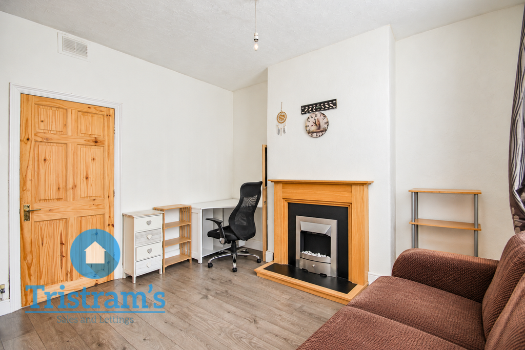 Property photo 3 of 14